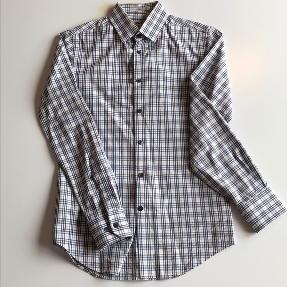 Express Dress Shirt. Fitted. XS